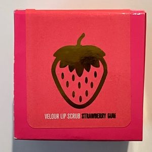 Jeffree Star Velour Lip Scrub - Strawberry Gum